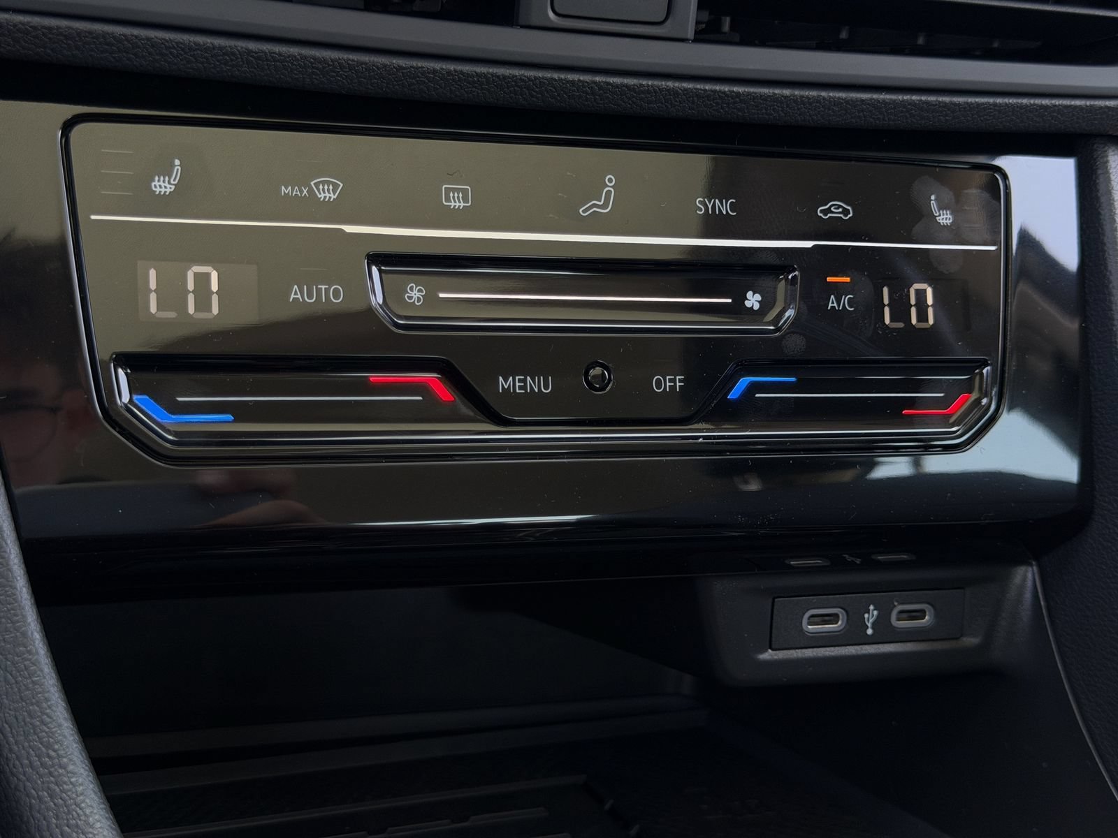 New 2026 Volkswagen Jetta SE FWD image 21