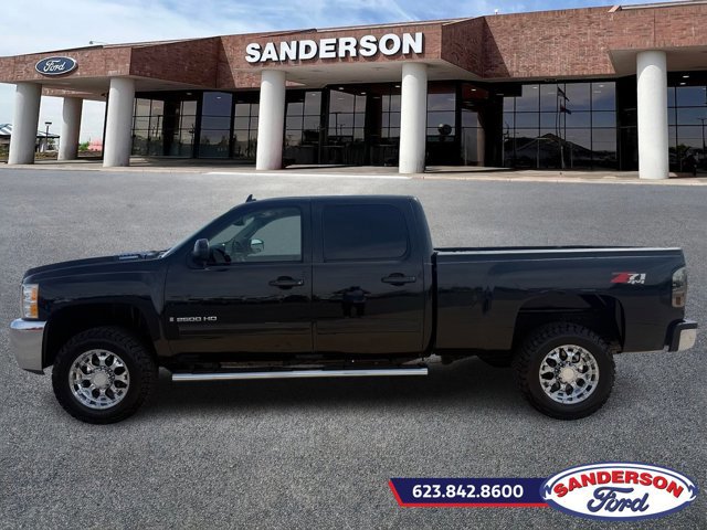 Used 2009 Chevrolet Silverado 2500 LTZ w/ Safety Package AWD/4WD image 6