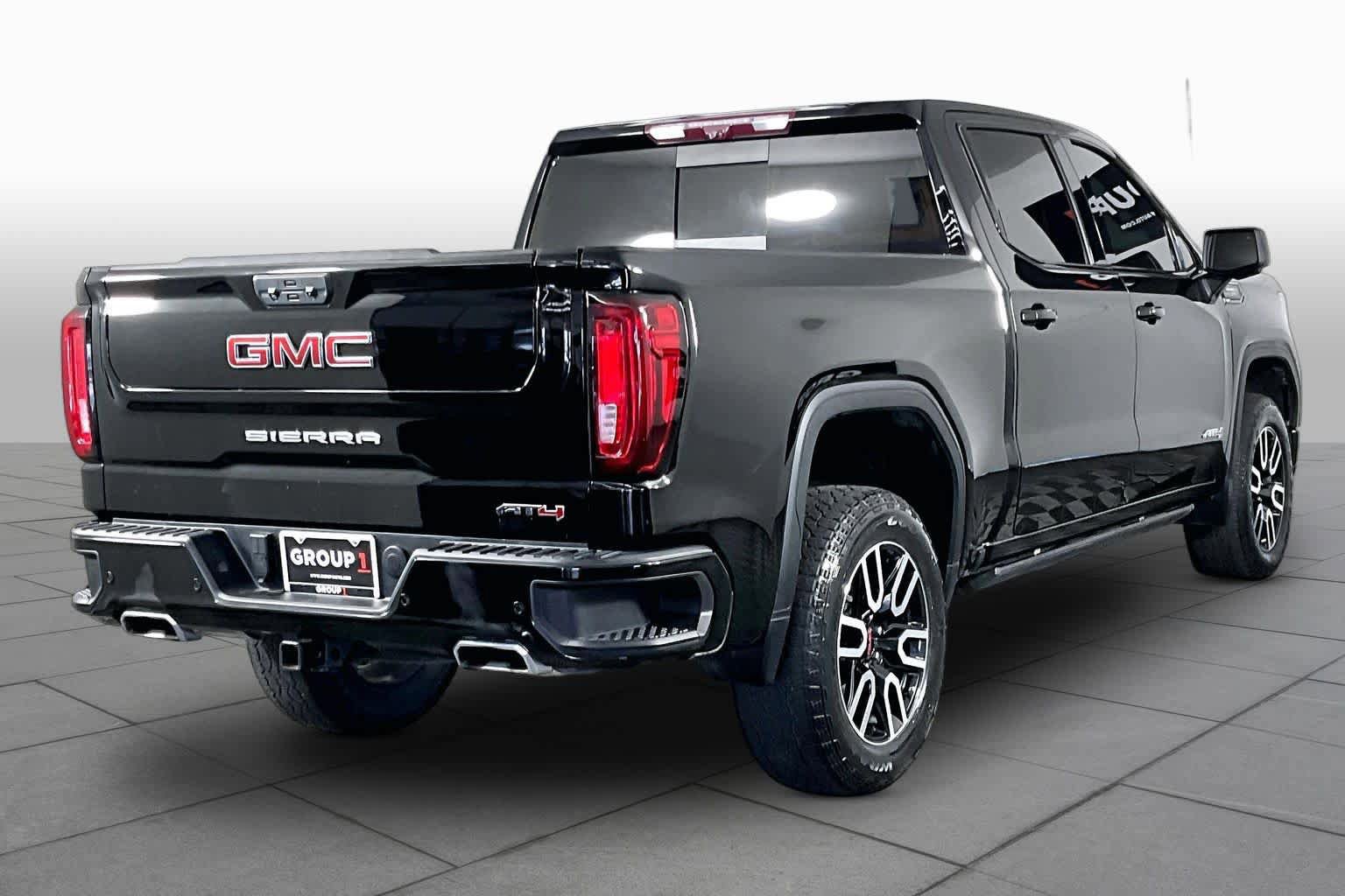 Certified 2023 GMC Sierra 1500 AT4 w/ AT4 Premium Package AWD/4WD image 13