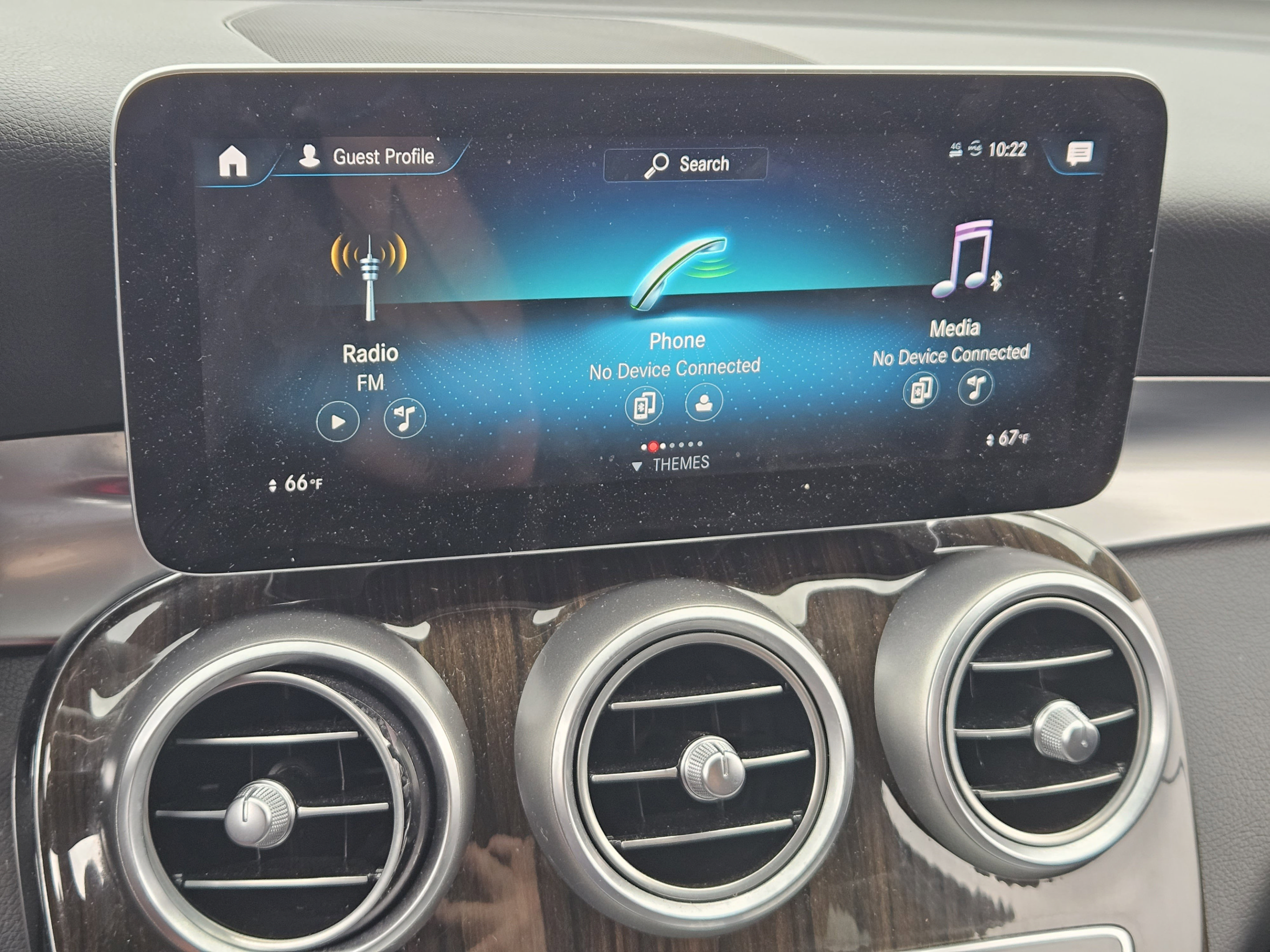 Used 2020 Mercedes-Benz GLC 300 image 25