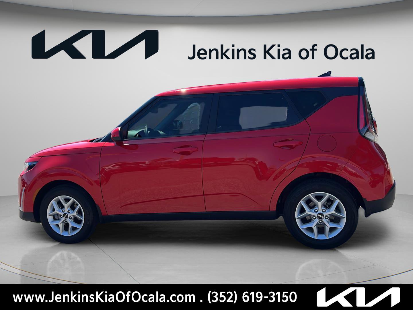 Certified 2023 Kia Soul LX w/ Option Group 015 FWD image 6