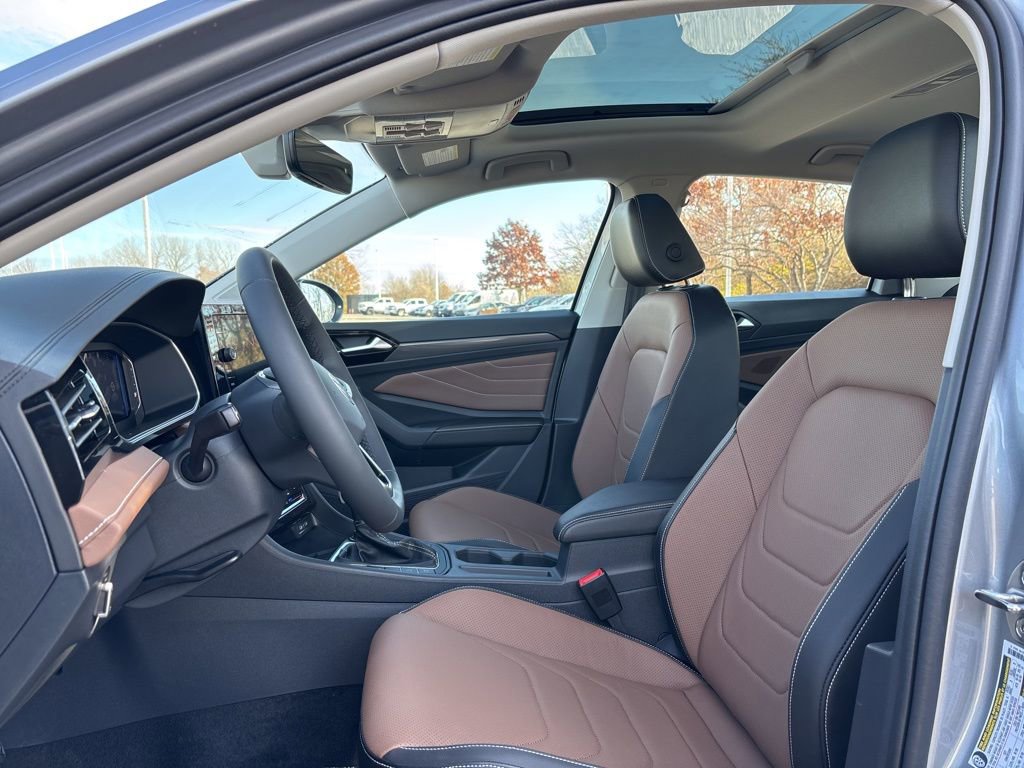 New 2026 Volkswagen Jetta SEL image 2