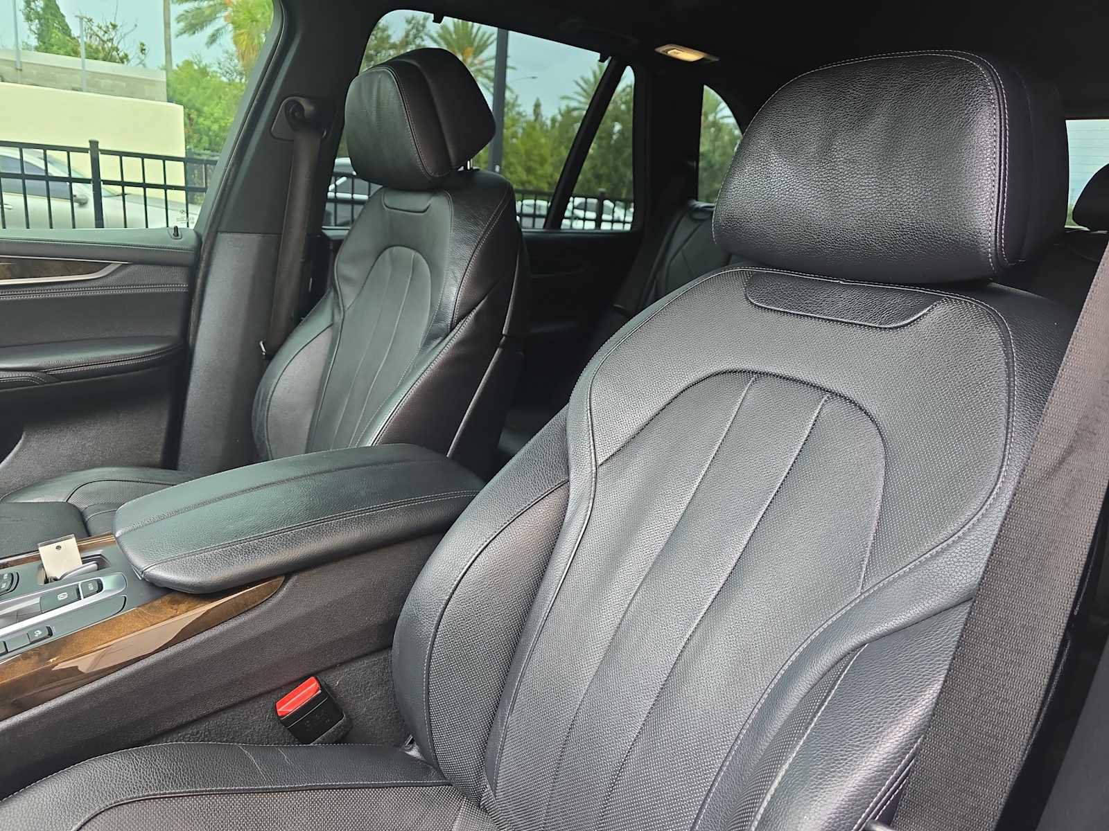 Used 2017 BMW X5 xDrive50i image 17
