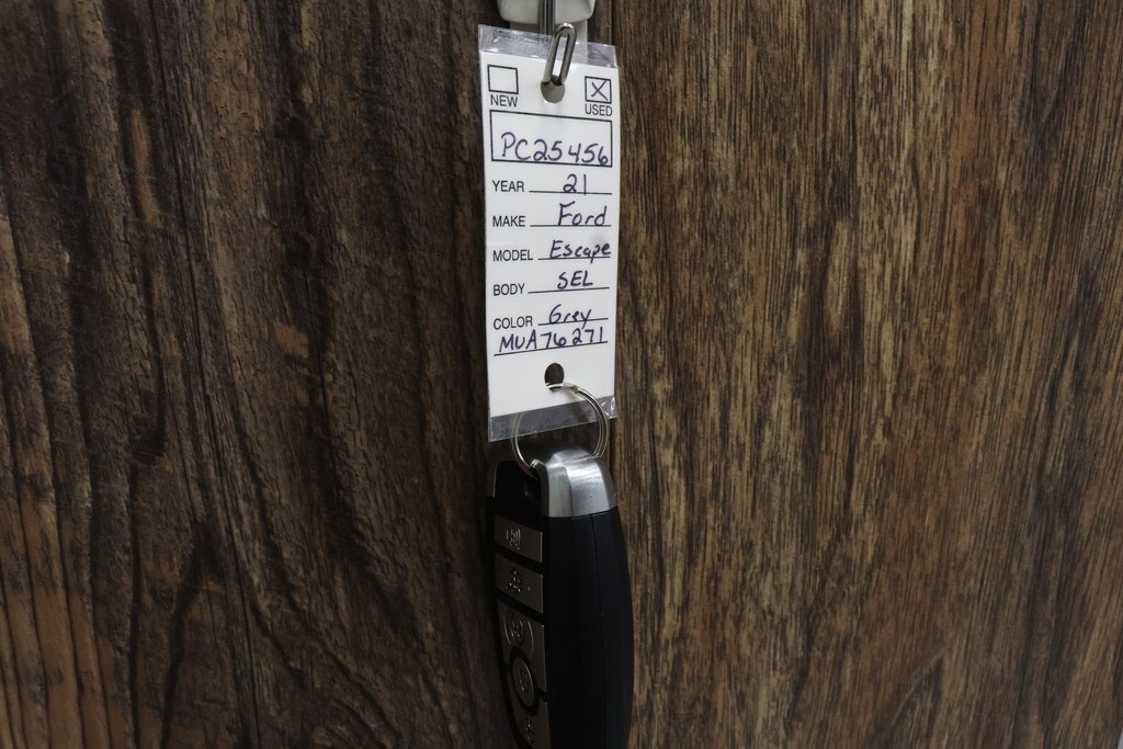 Used 2021 Ford Escape SEL w/ Equipment Group 302A image 38