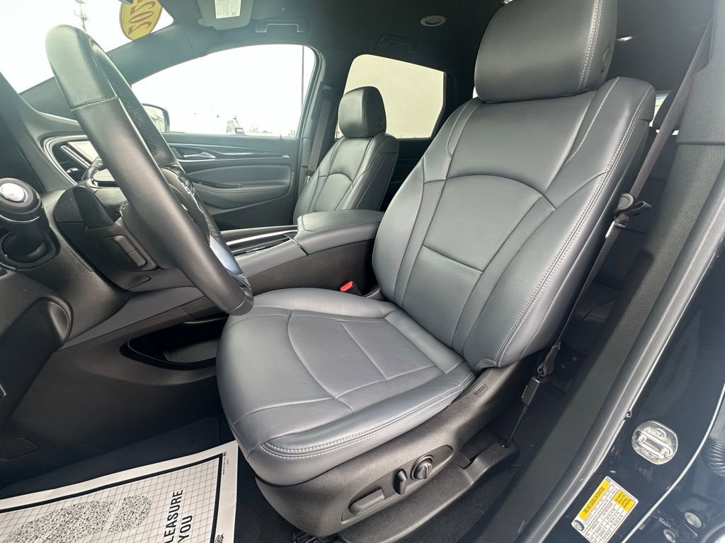 Used 2024 Buick Enclave Essence w/ Sport Touring Edition image 13