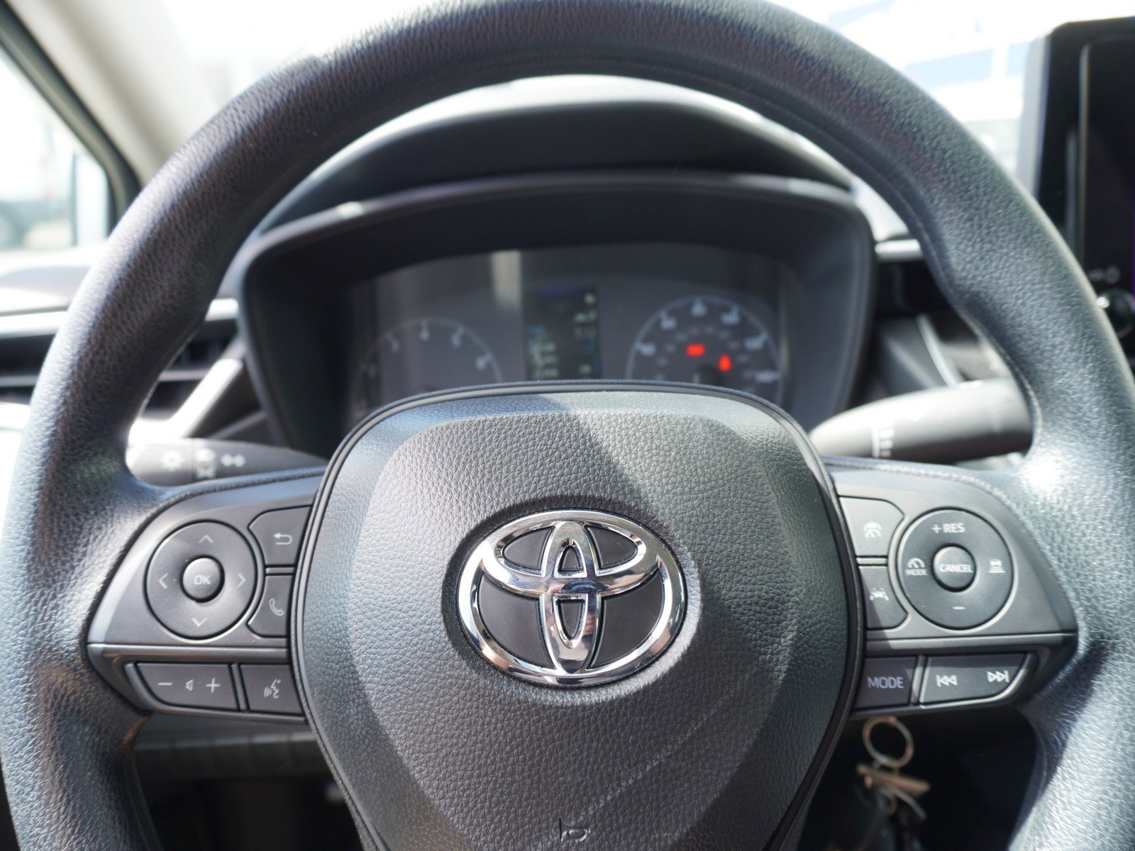 Used 2025 Toyota Corolla LE image 20