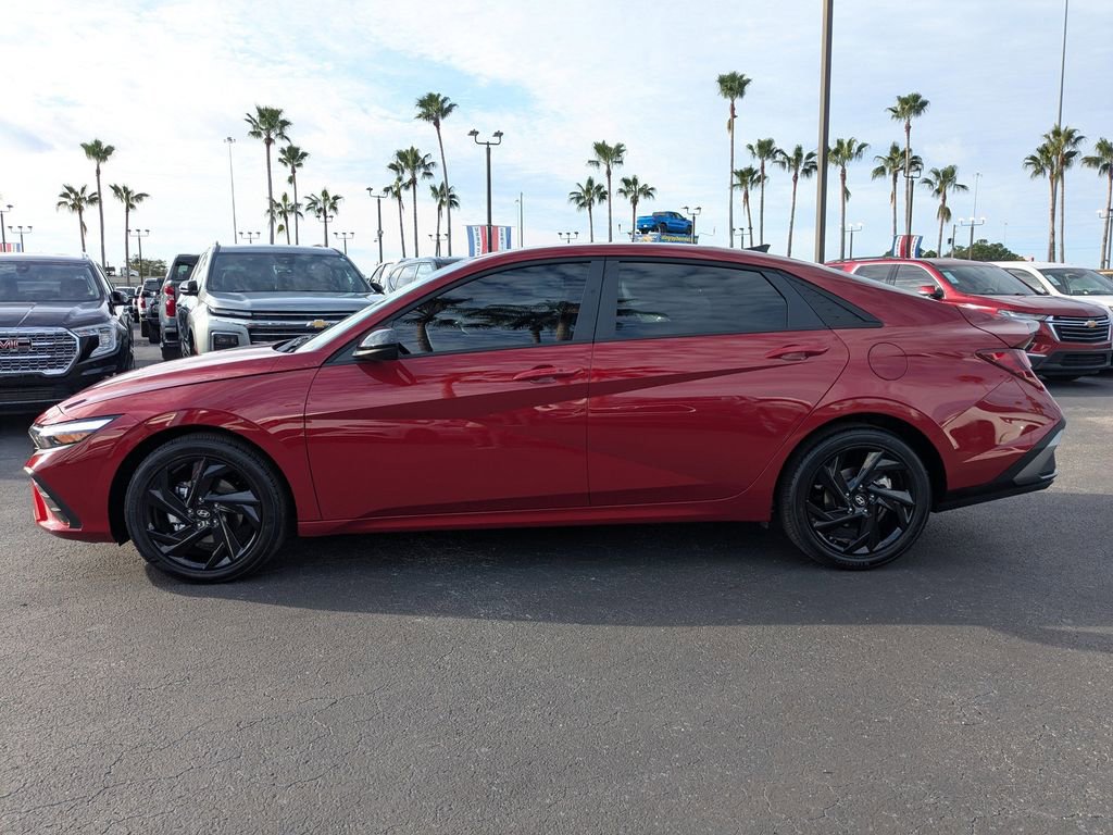Used 2026 Hyundai Elantra Sport image 7