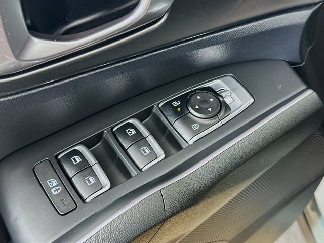 Used 2025 Kia Sorento EX image 18