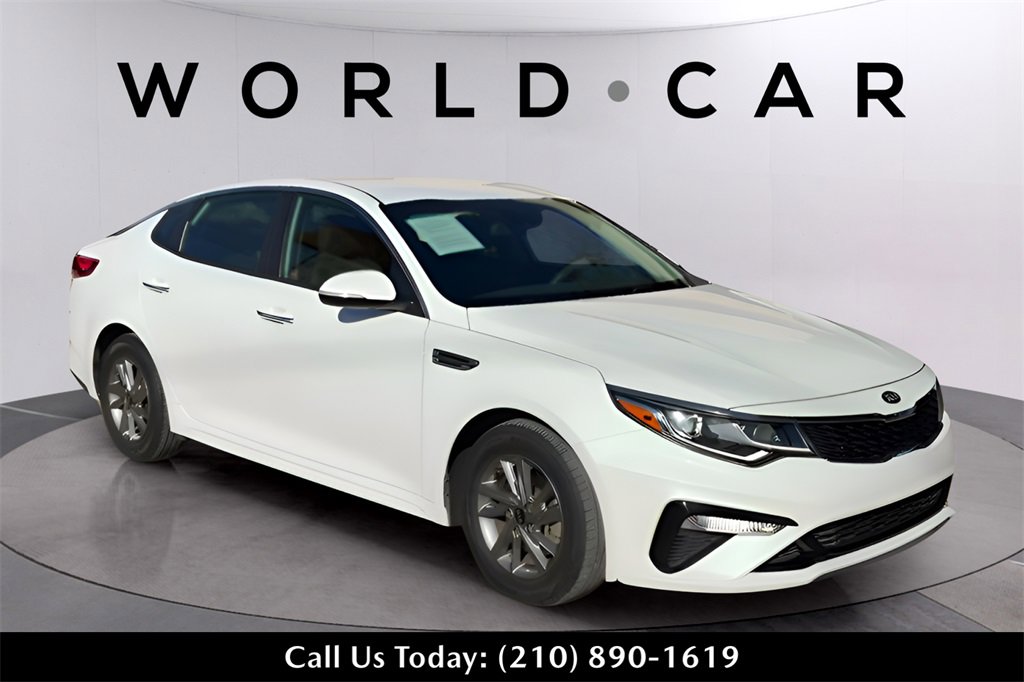 Used 2020 Kia Optima LX image 2