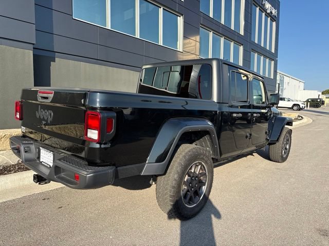 Used 2022 Jeep Gladiator Sport AWD/4WD image 3