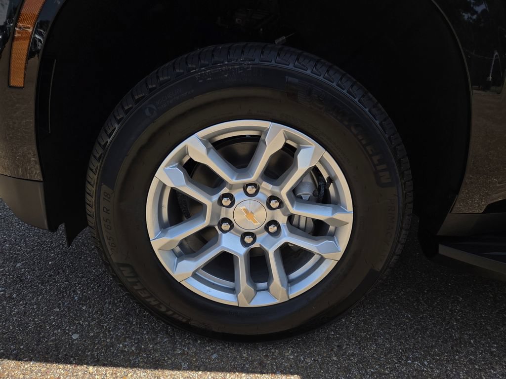New 2026 Chevrolet Tahoe LS RWD image 28