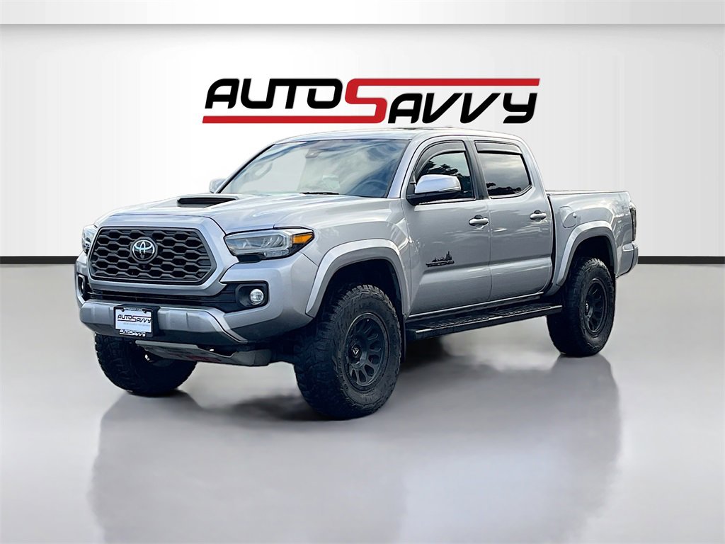Used 2020 Toyota Tacoma TRD Sport w/ TRD Premium Sport Package image 3