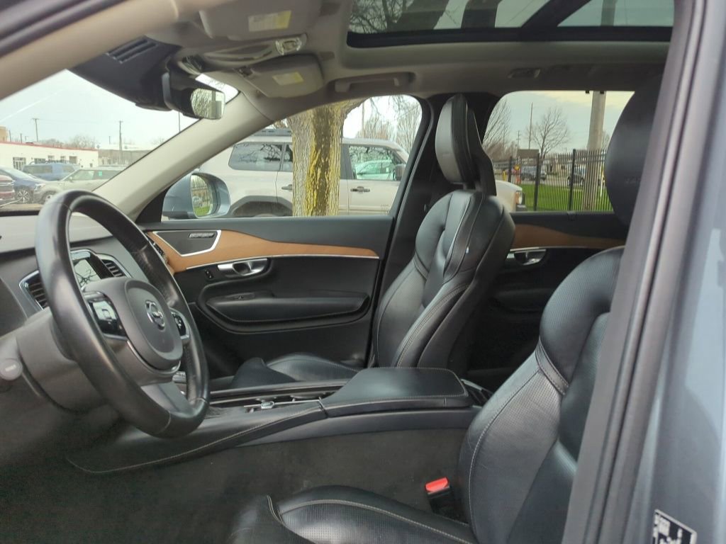 Used 2018 Volvo XC90 T6 Inscription w/ Convenience Package image 6