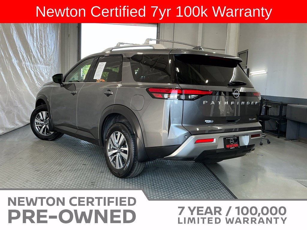 Used 2025 Nissan Pathfinder SL AWD/4WD image 26