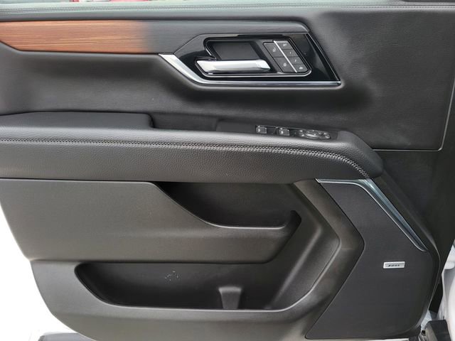 Used 2025 GMC Yukon Denali image 14