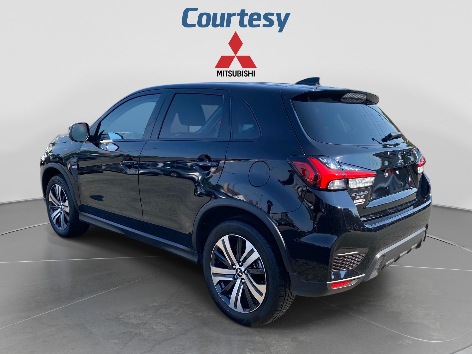 Used 2026 Mitsubishi Outlander Sport AWD image 3