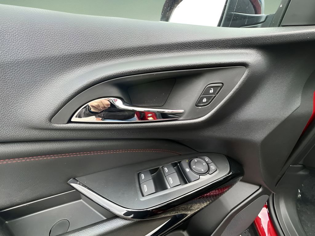 New 2026 Chevrolet Trax RS w/ Sunroof Package image 22