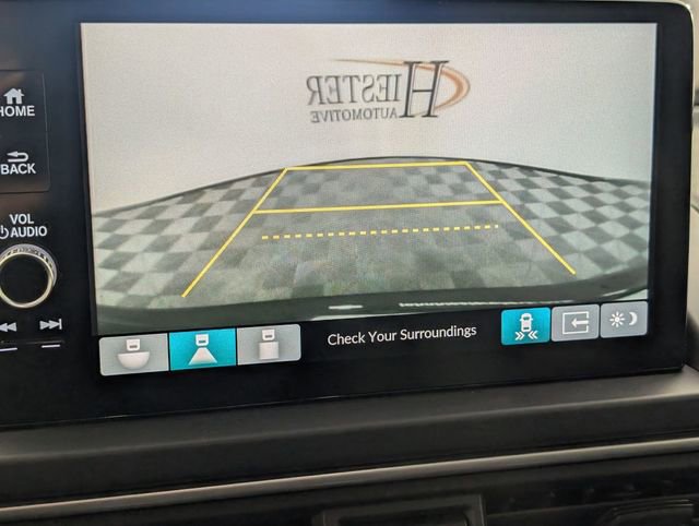 Used 2023 Honda Pilot Touring image 23