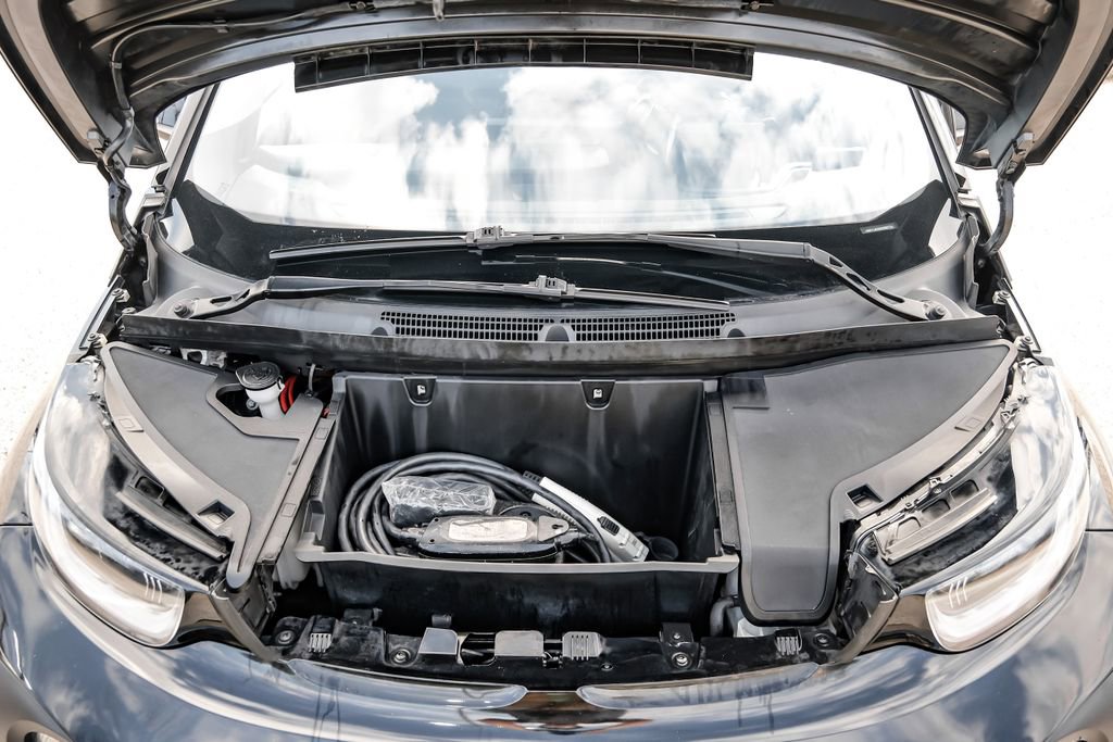 Used 2016 BMW i3 w/ Range Extender image 48