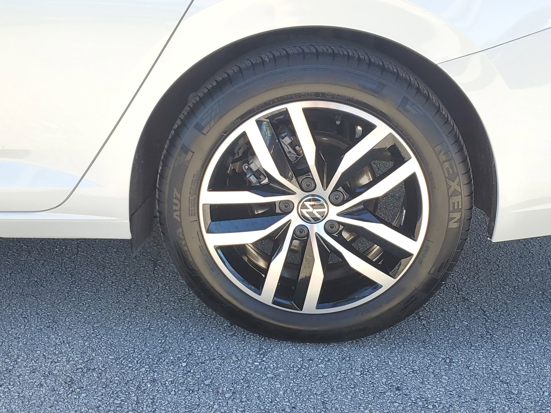 Used 2025 Volkswagen Jetta SE image 10