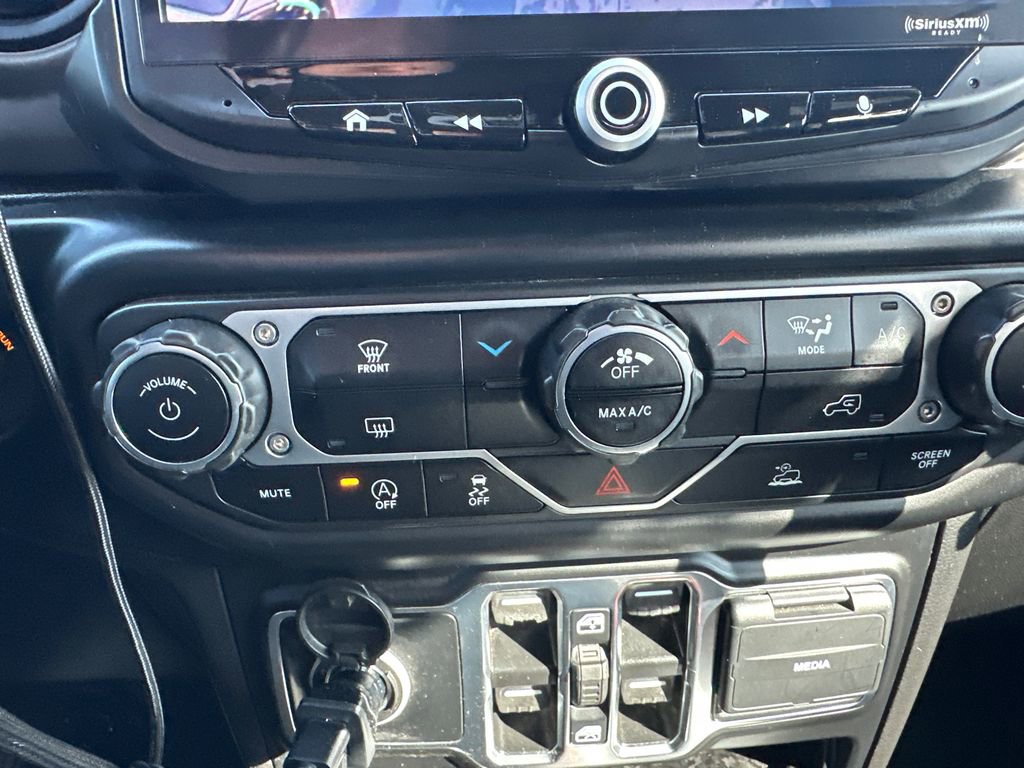 Used 2022 Jeep Gladiator Sport image 11