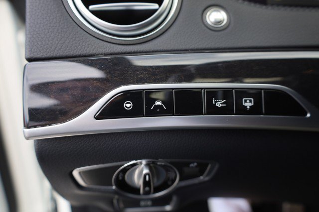 Used 2020 Mercedes-Benz S 450 Sedan image 27
