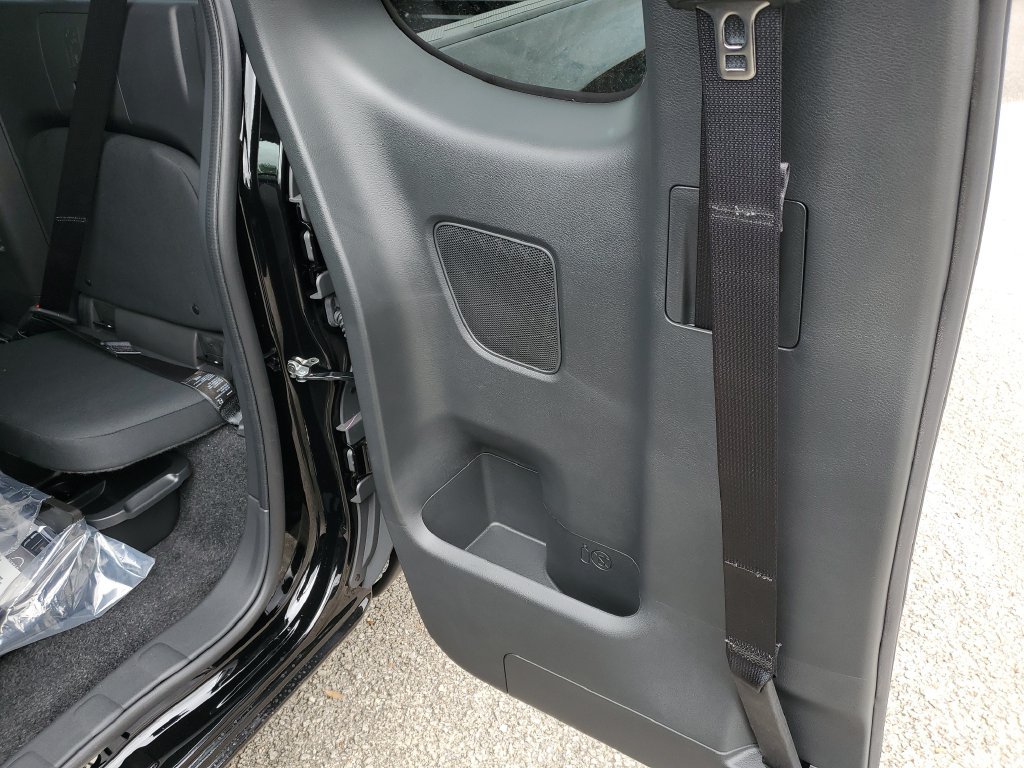 New 2027 Nissan Frontier S RWD image 9