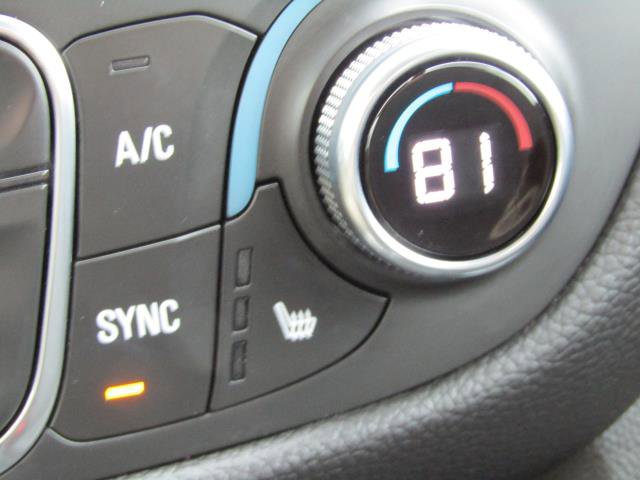 Used 2023 Chevrolet Equinox LT w/ Driver Convenience Package image 24