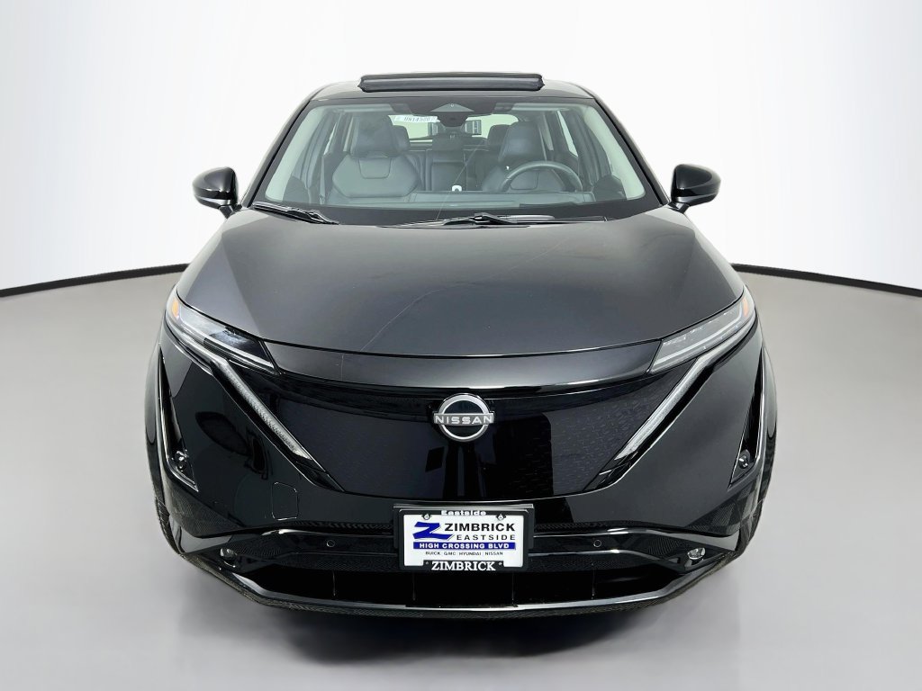 Used 2024 Nissan Ariya AWD image 2