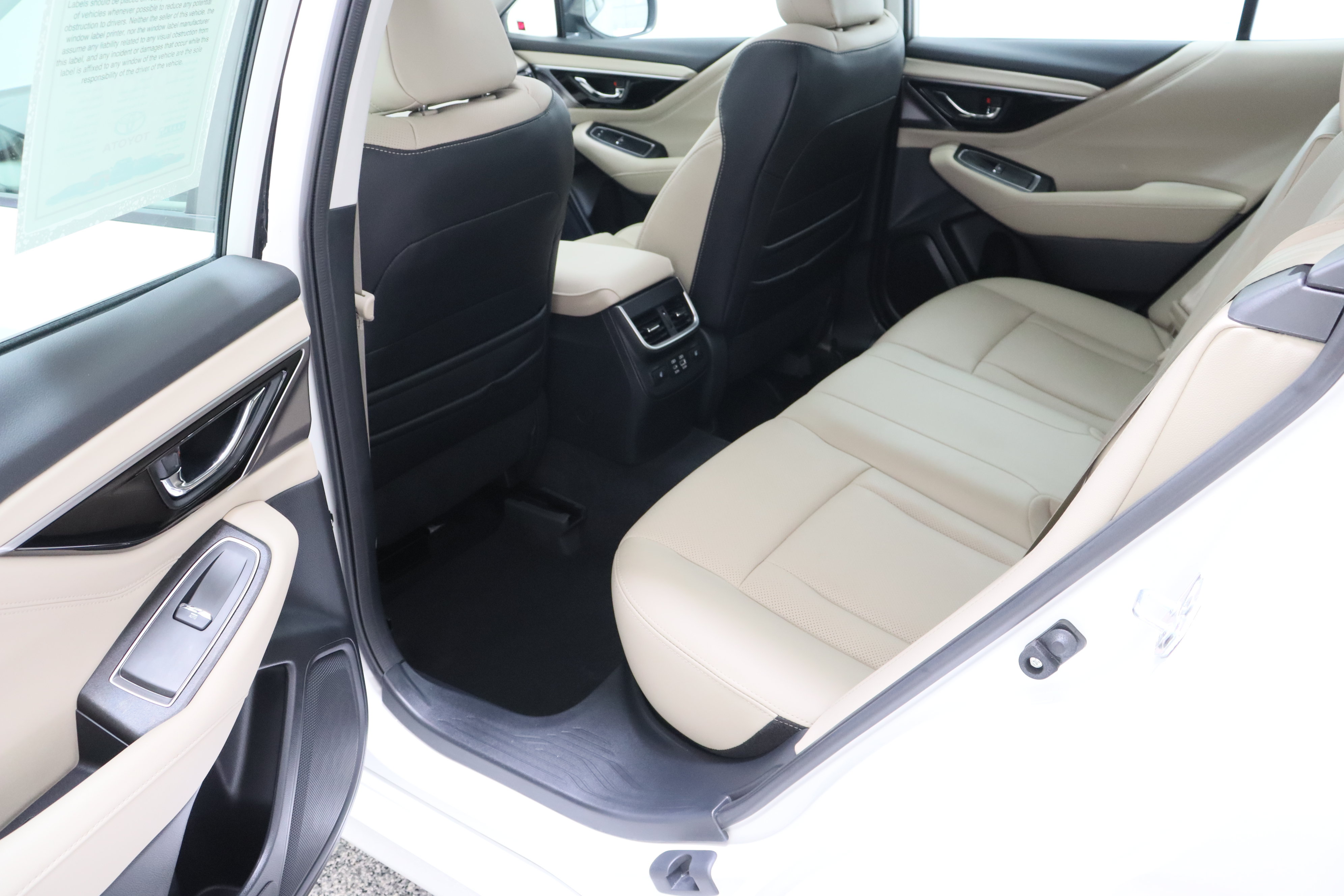 Used 2025 Subaru Legacy Limited AWD/4WD image 29