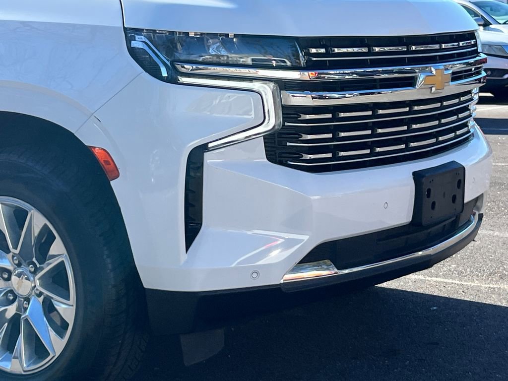 Used 2023 Chevrolet Suburban Premier AWD/4WD image 8