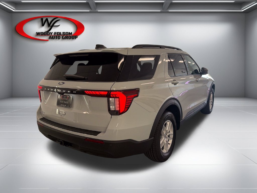 New 2027 Ford Explorer Active RWD image 6