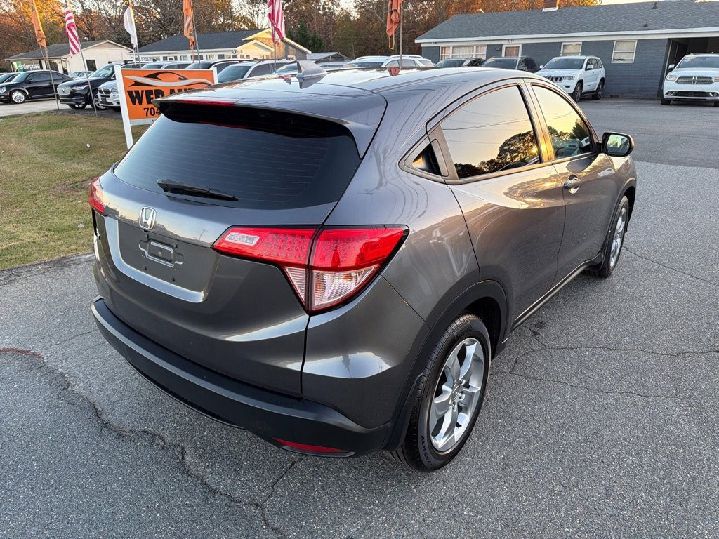 Used 2018 Honda HR-V LX image 11