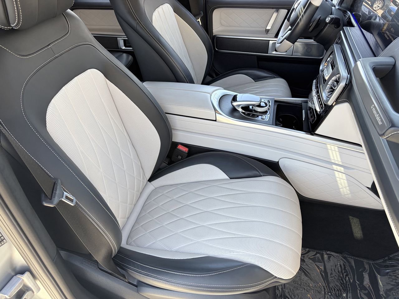 Used 2023 Mercedes-Benz G 550 image 10