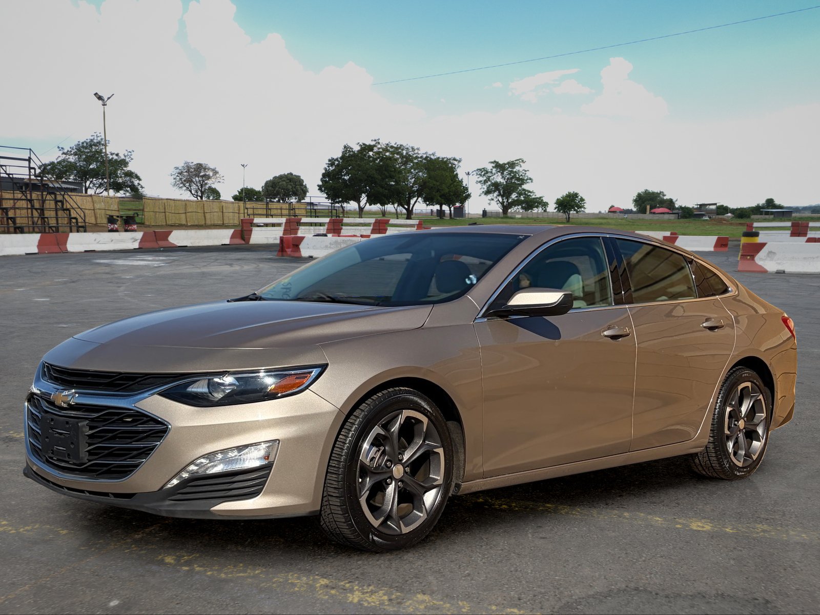 Used 2022 Chevrolet Malibu LT FWD image 5