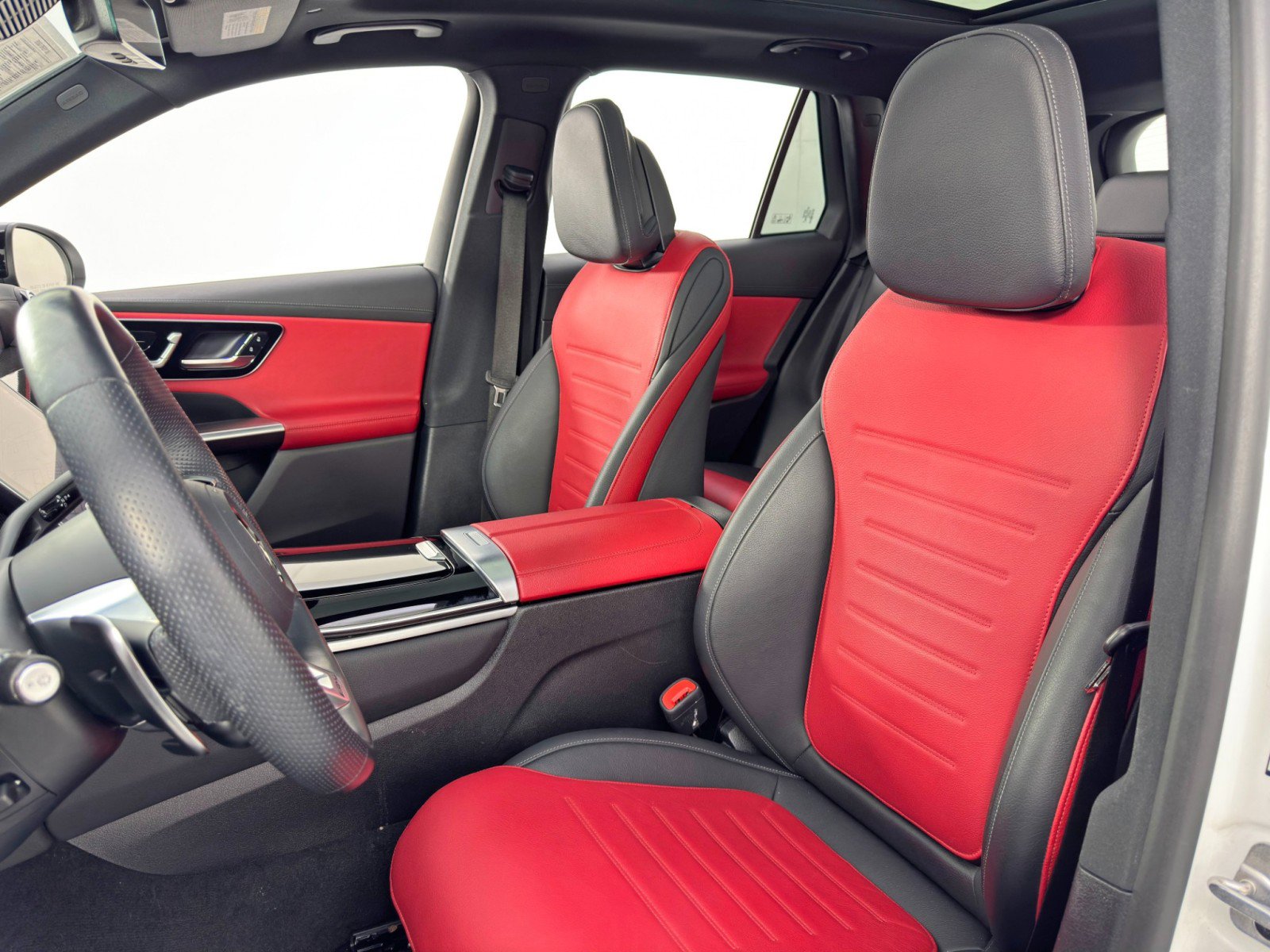 Used 2024 Mercedes-Benz GLC 43 AMG 4MATIC image 46