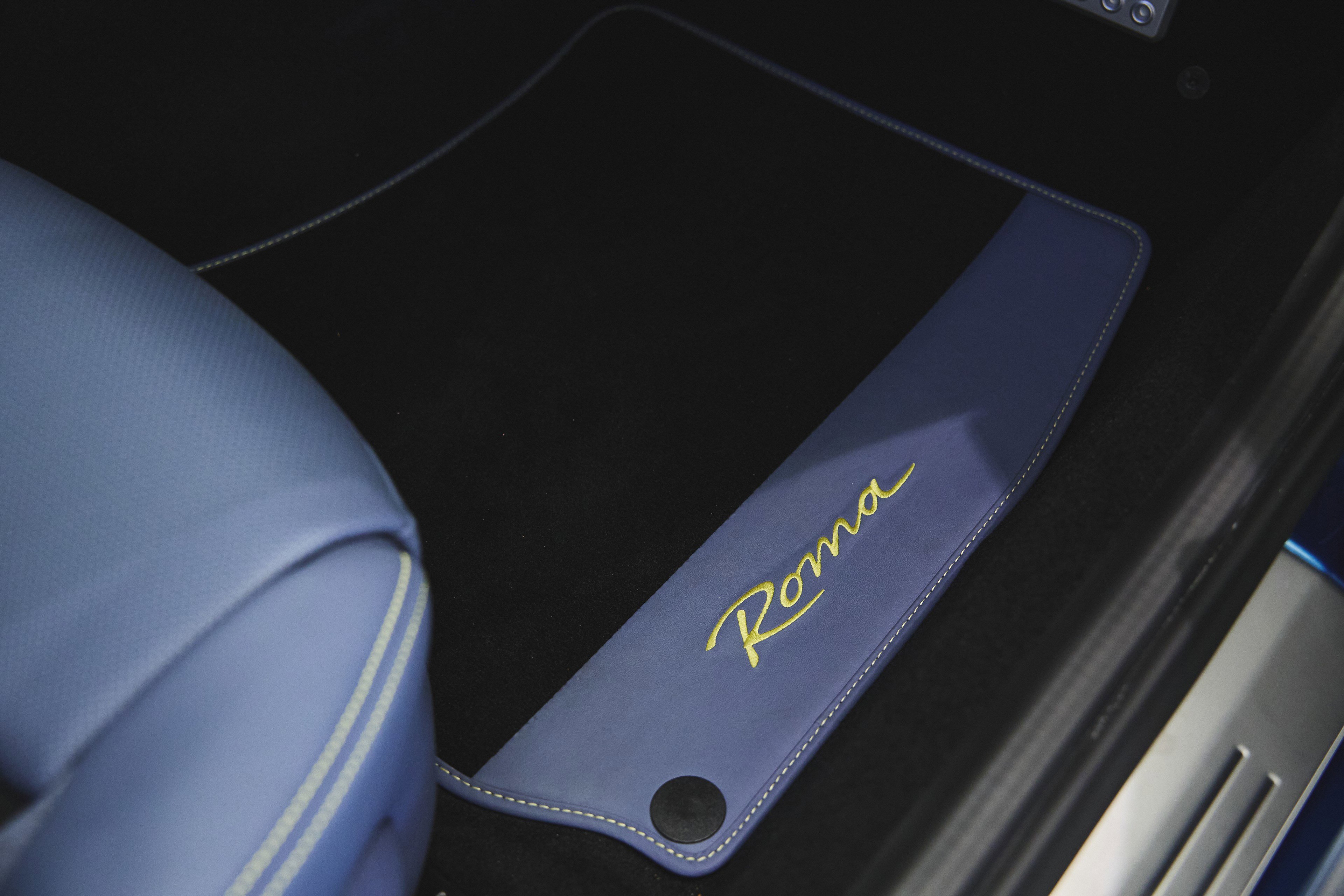 Used 2024 Ferrari Roma image 33