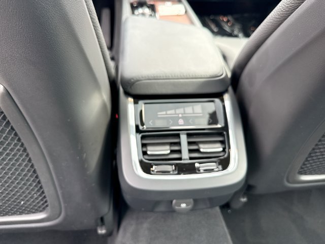 Certified 2024 Volvo S60 B5 Ultimate w/ Protection Package Premier AWD/4WD image 27