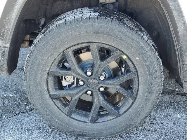 New 2026 Jeep Grand Cherokee Altitude AWD/4WD image 6