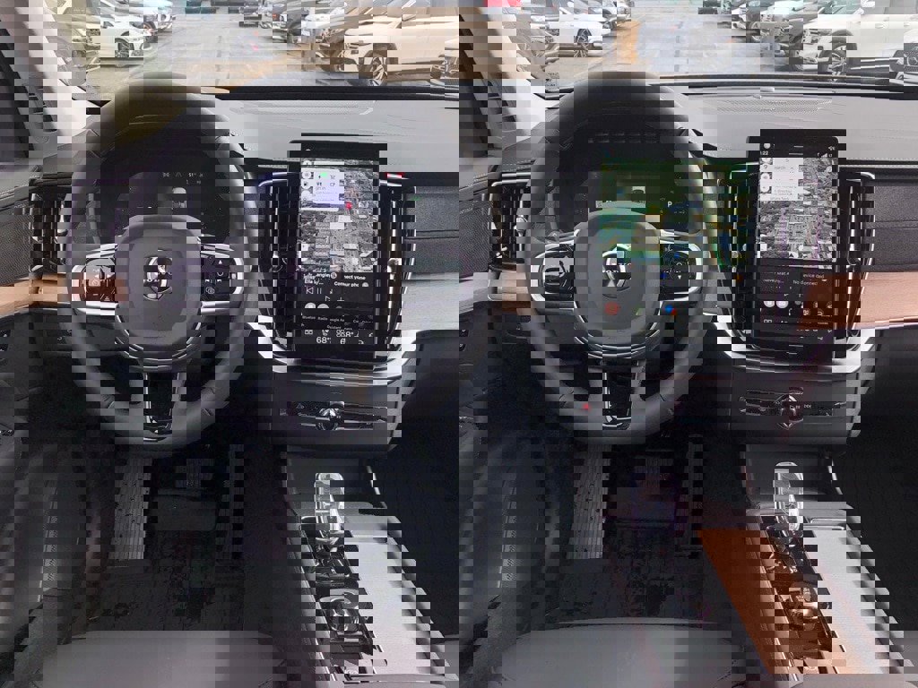 New 2026 Volvo XC90 T8 Plus w/ Protection Package Premier image 16