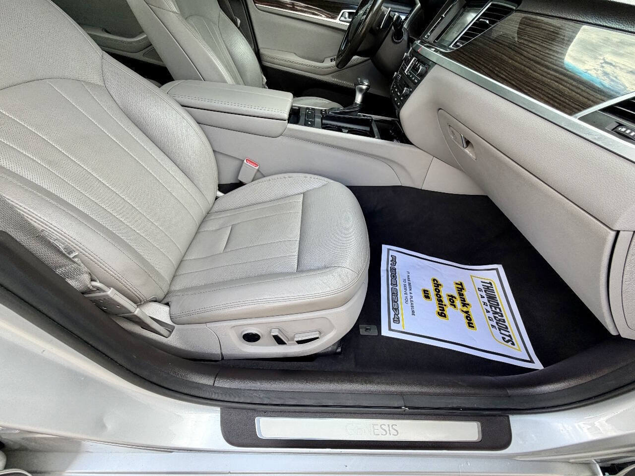 Used 2018 Genesis G80 3.8 AWD/4WD image 25
