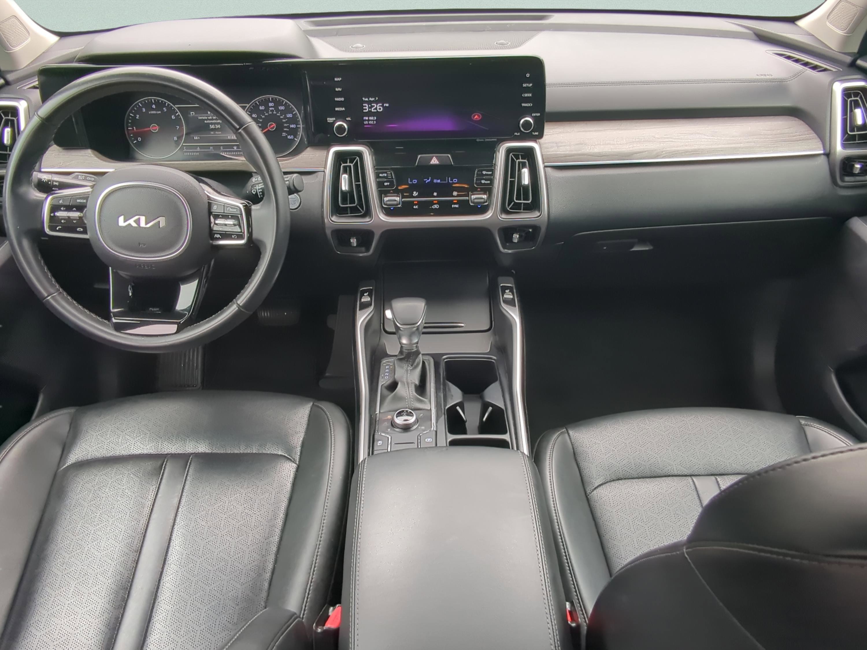 Used 2023 Kia Sorento S image 13