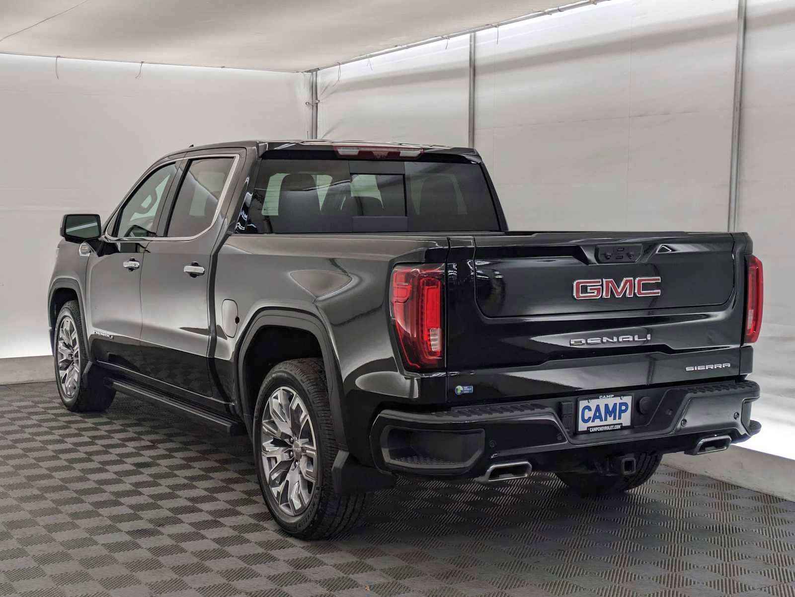 Used 2024 GMC Sierra 1500 Denali w/ Denali Reserve Package image 4
