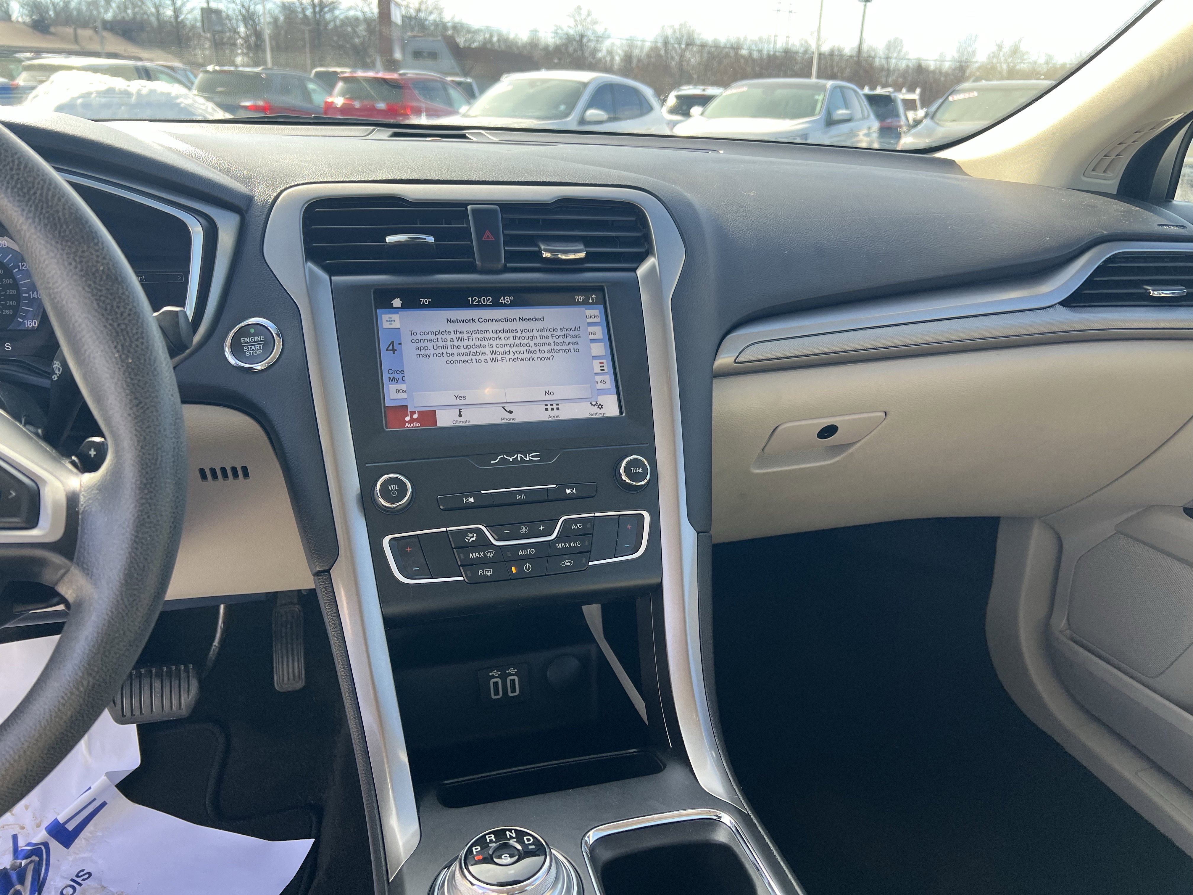 Used 2019 Ford Fusion SE image 17