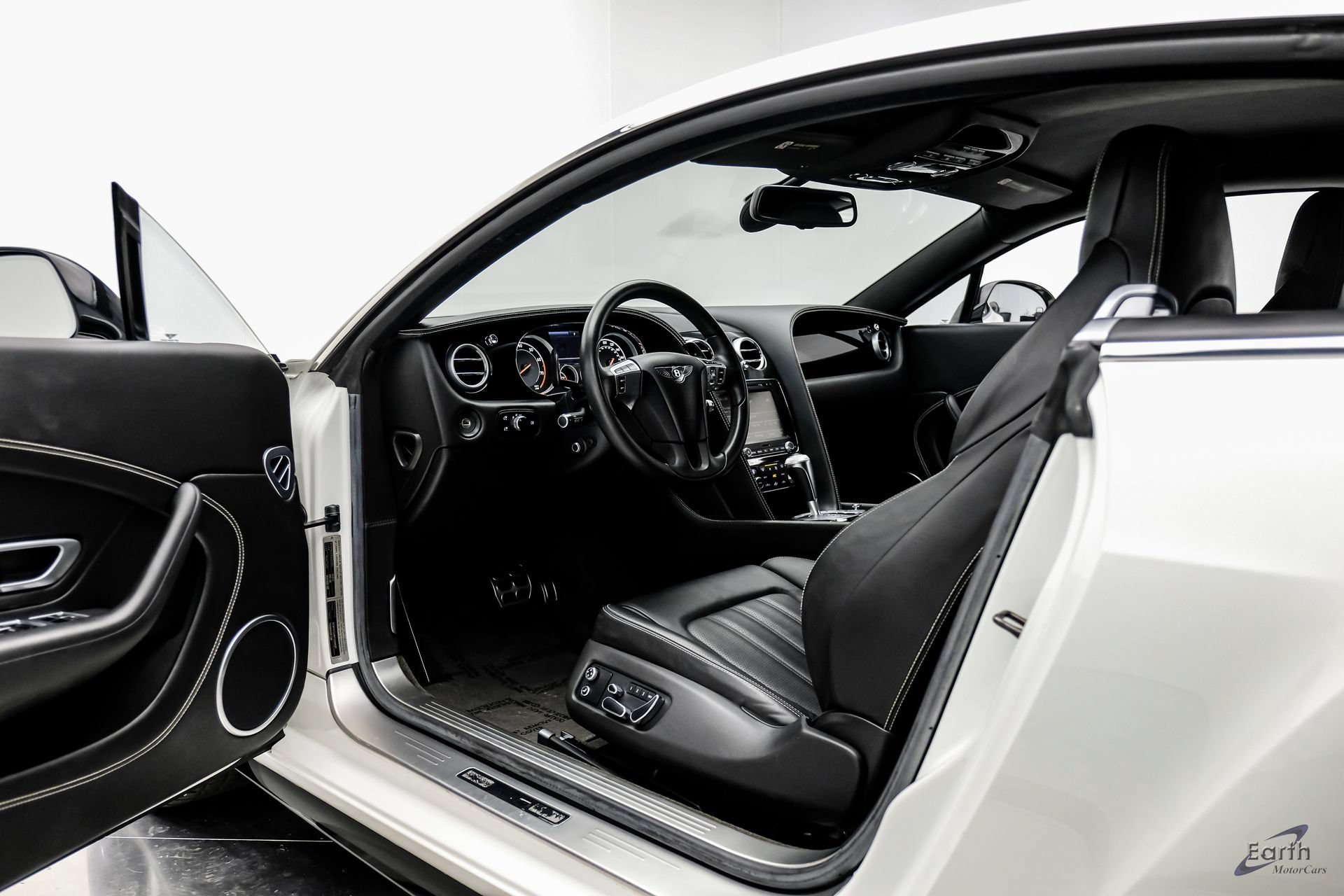 Used 2015 Bentley Continental GT V8 S AWD/4WD image 33