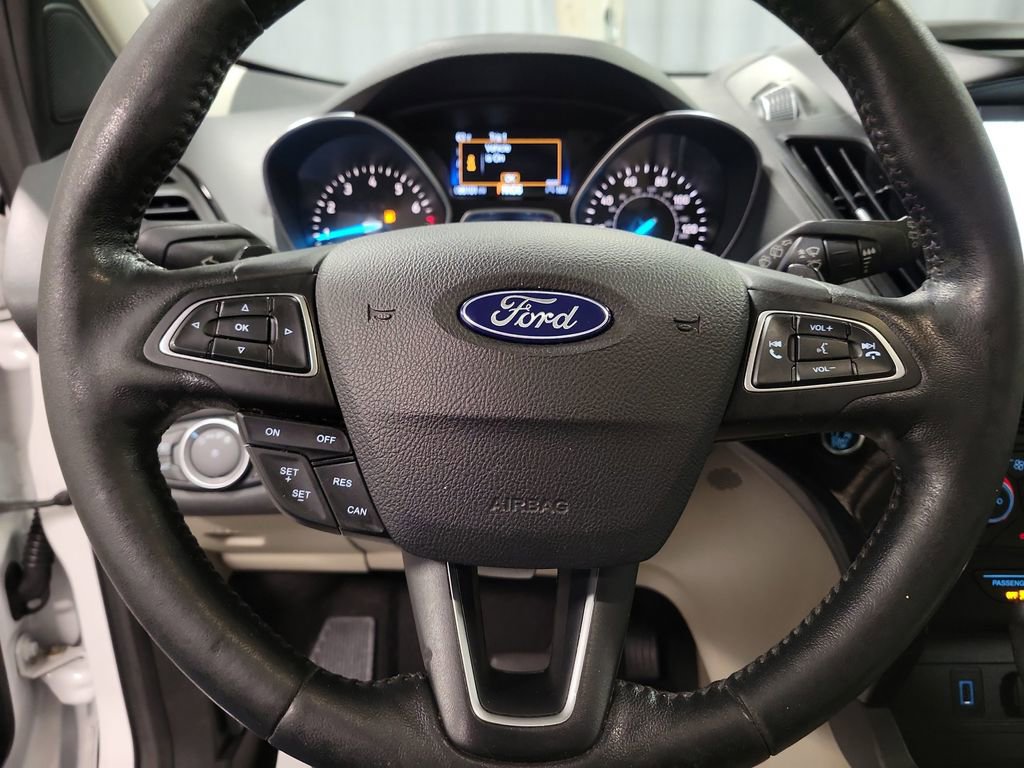 Used 2018 Ford Escape Titanium image 18