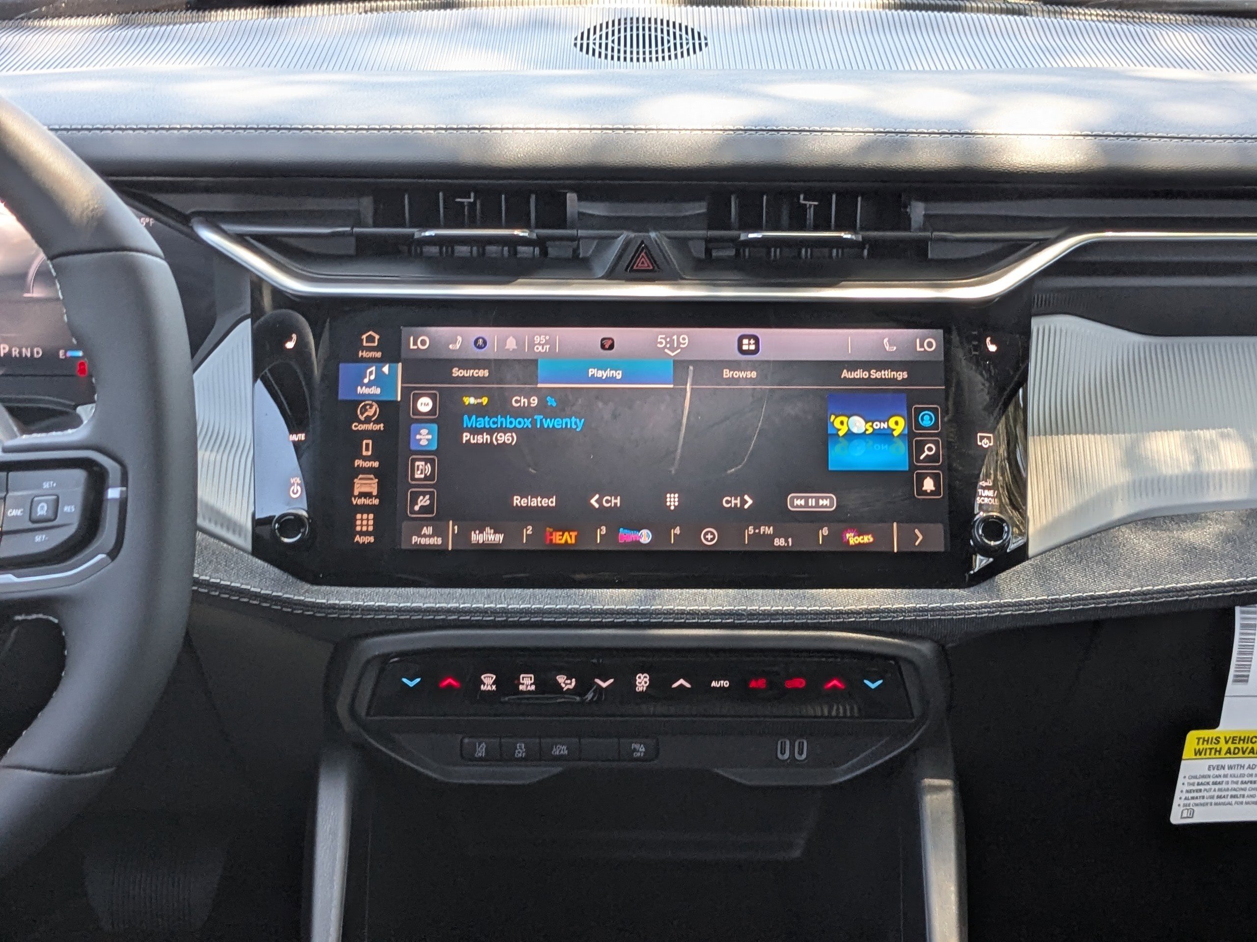 New 2026 Jeep Cherokee Laredo image 17