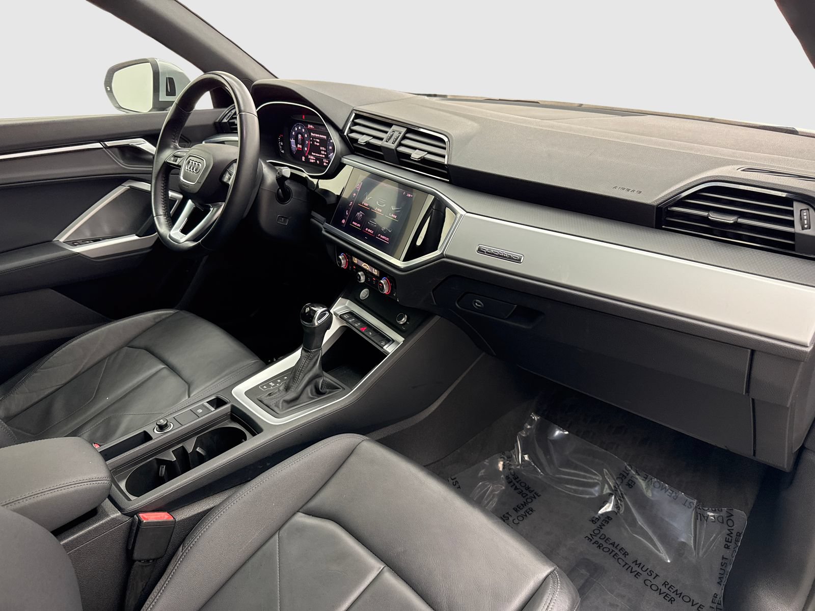 Used 2020 Audi Q3 2.0T Premium w/ Convenience Package AWD/4WD image 42
