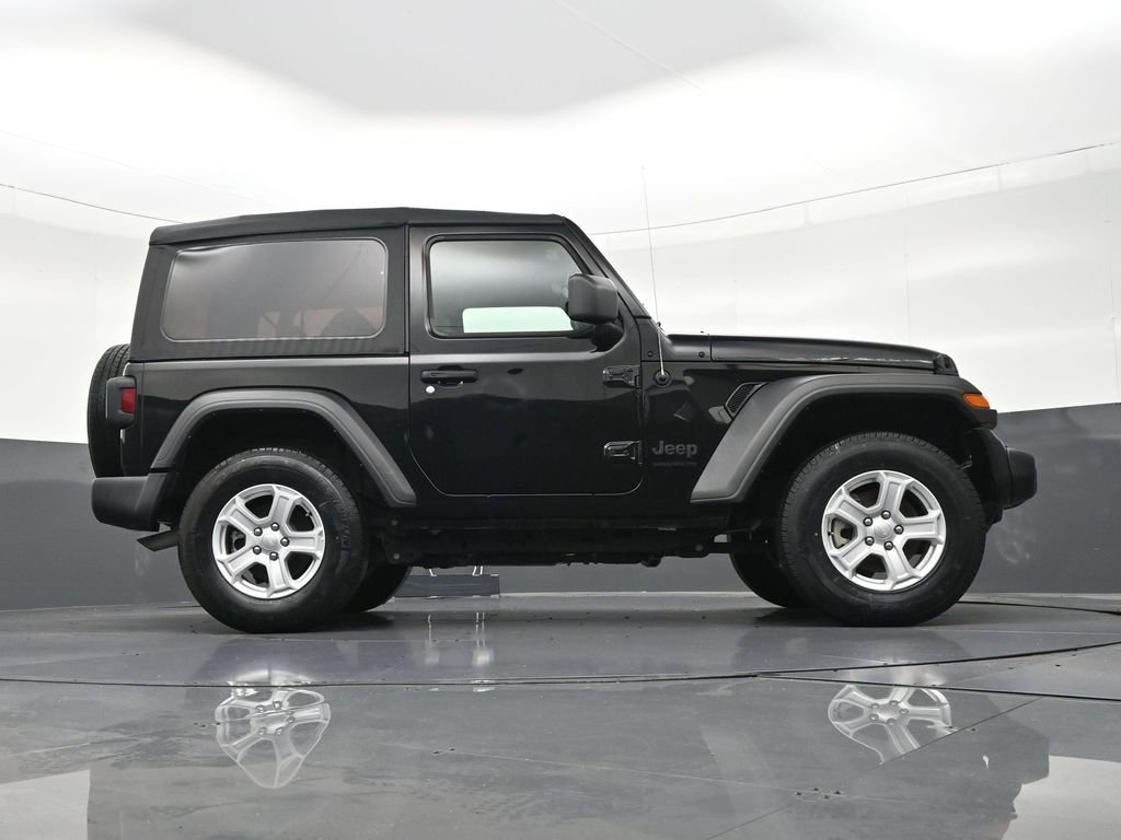 Used 2022 Jeep Wrangler Sport AWD/4WD image 27