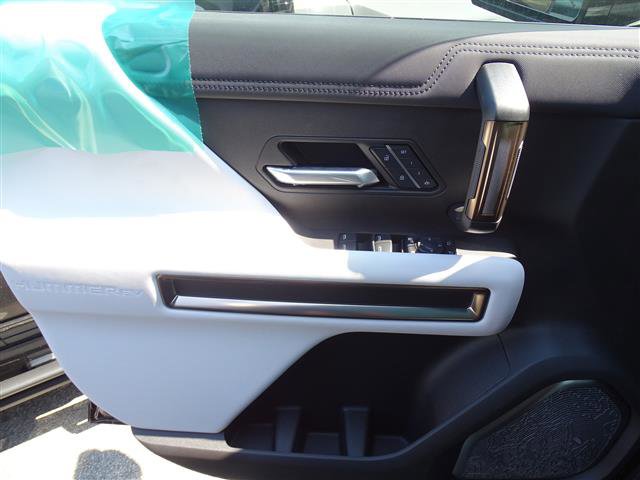 New 2025 GMC Hummer EV 2X image 17